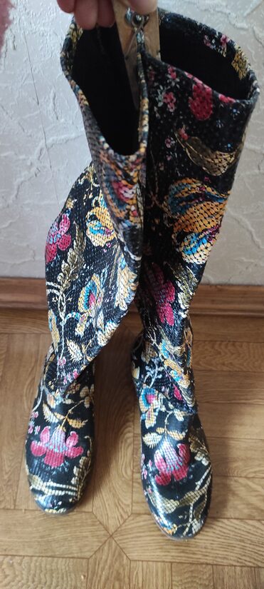 Ilgaauliai odiniai batai