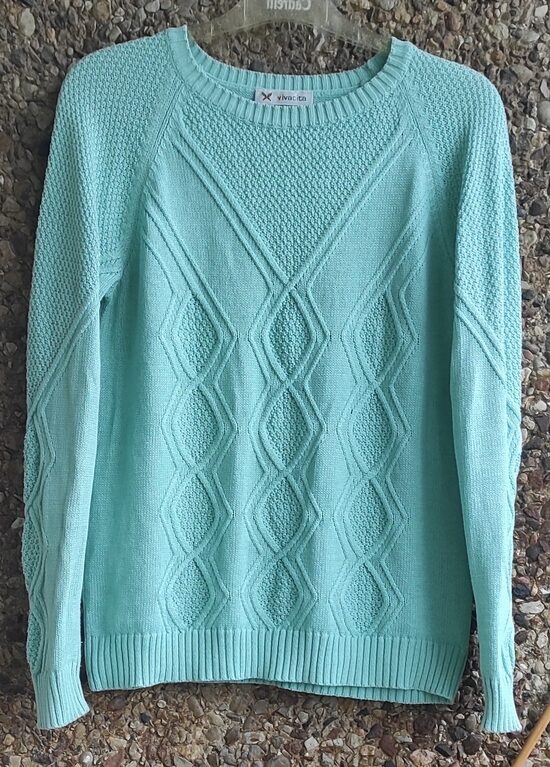 Güzel ve sıcak kazak