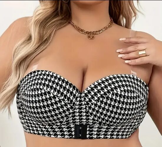 Liemenėlė su užsegimu po krūtine